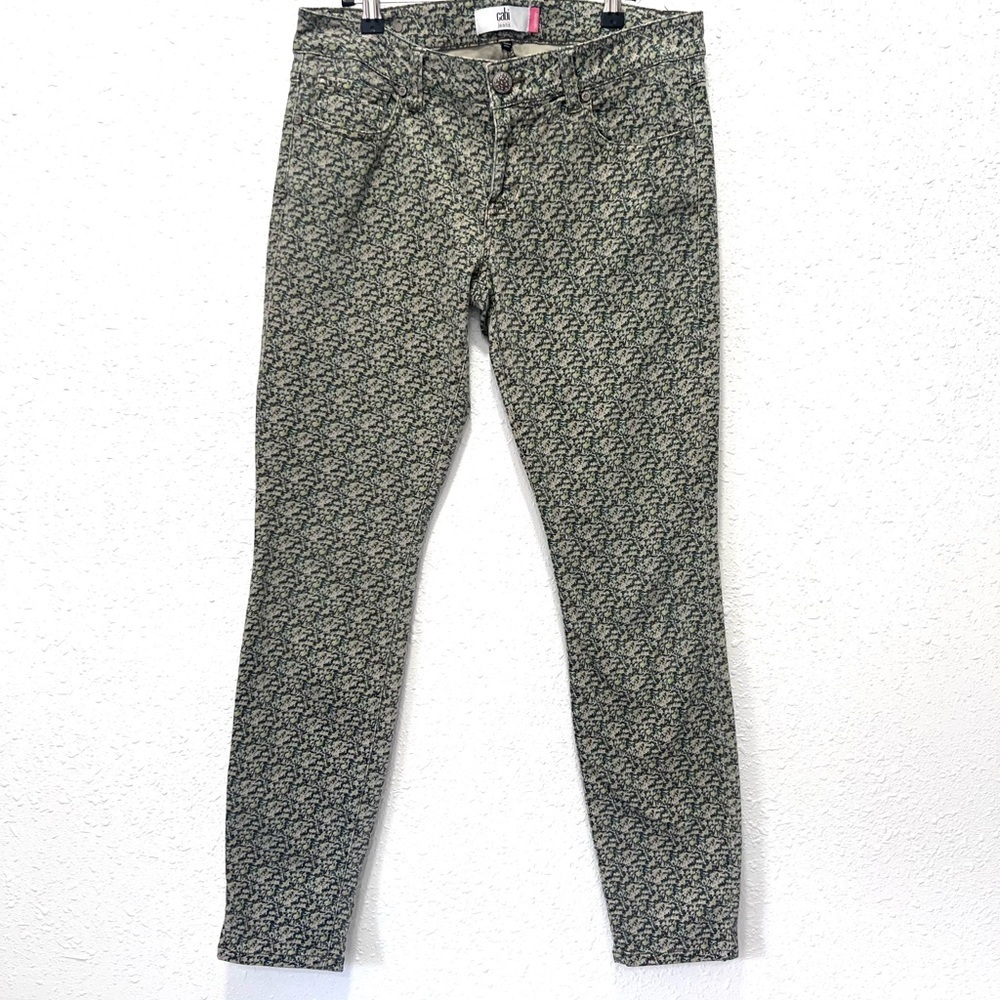 CAbi Women's Ditsy Floral Print Stretch Skinny Jeans 6